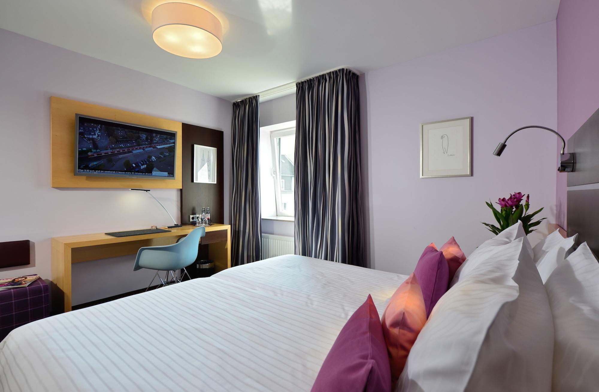 Hotel Uhu Garni Köln Kültér fotó