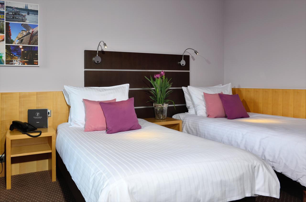 Hotel Uhu Garni Köln Kültér fotó